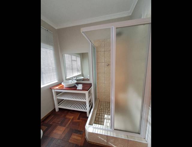 4 bed property to rent in PAGLANDE